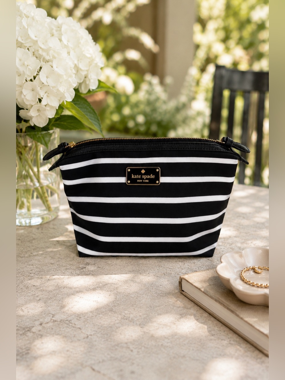 Kate Spade Wilson Road French Stripe Jodi Cosmetic Makeup Travel Case